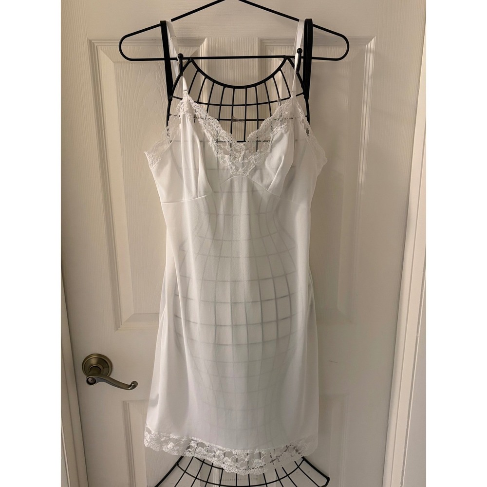 Vintage Kayser 100 Women's Small White Nylon Lace Full Slip USA Made Size 36